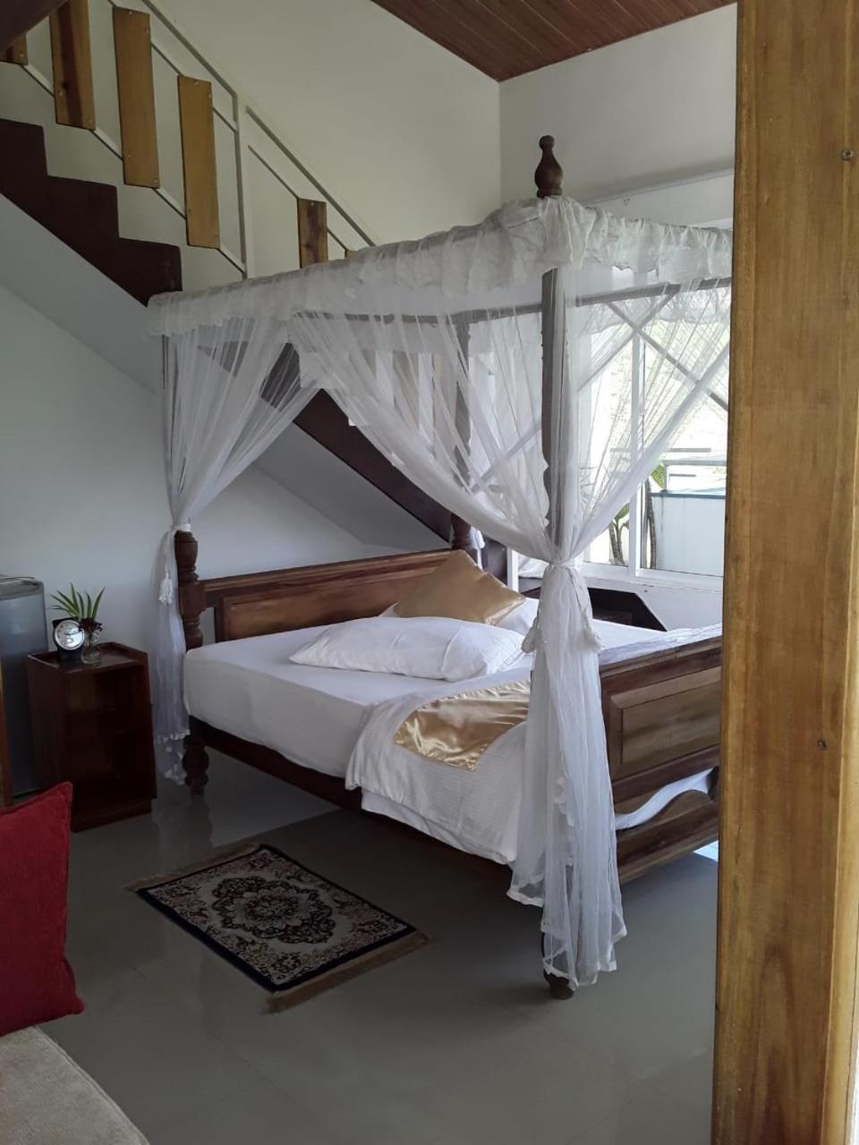 Tea Hills Chalet *